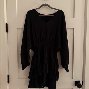 Entro Black Fitted Long Sleeve Dress